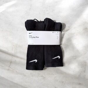 Nike Everyday Plus Black Athletic Socks 6 pairs